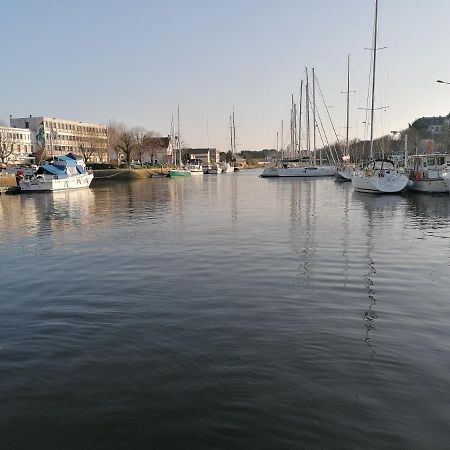 Vannes Au Calme Quartier Port Luaran gambar