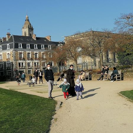 Vannes Au Calme Quartier Port Luaran gambar